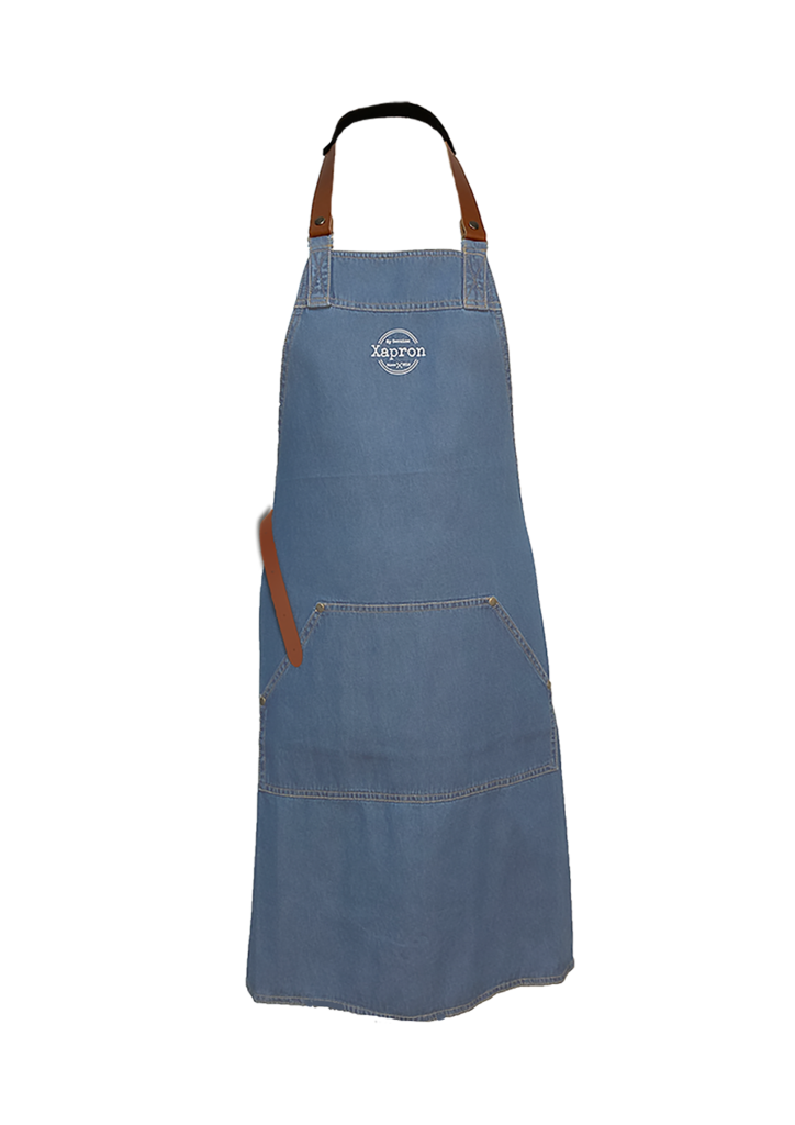 Actiepakket Borrel plank - Massief beuken houten borrel plank Curvy & Denim schort